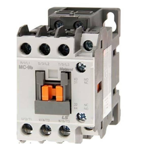 کنتاکتور 32 آمپر LS با بوبین 220 ولت